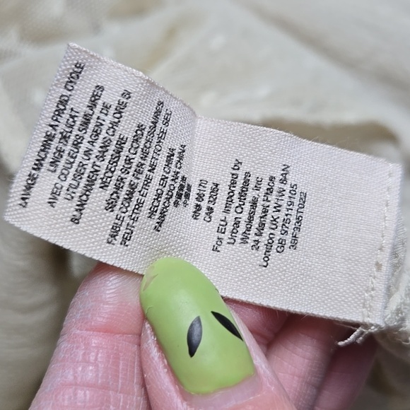 Free People Flowy Bell Sleeve Top - Size Medium - Picture 12 of 14